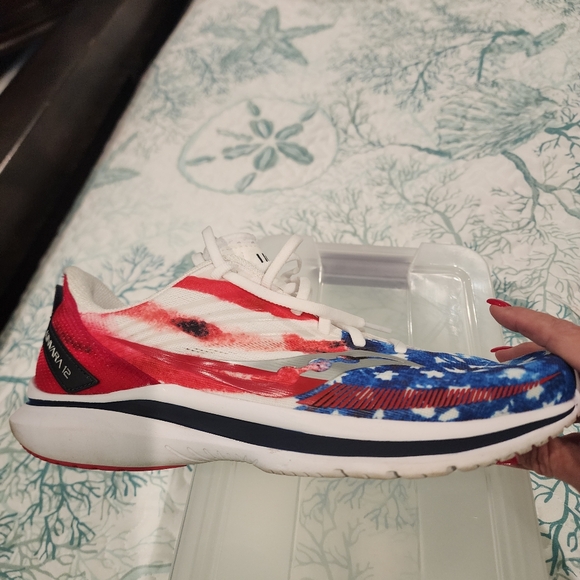 Men's Saucony Kinvara 12, Red White and Blue, Size 10 - Picture 7 of 10